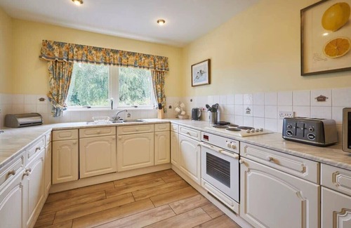 Belford Casa | Host & Stay | Sandpipers