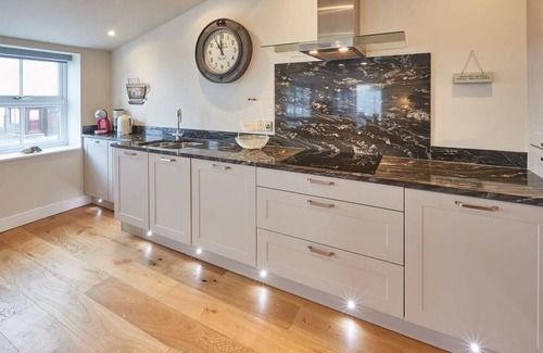 Sandsend Casa | Host & Stay | Turnstone Cottage