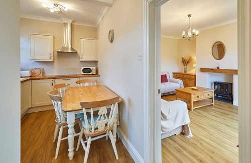 Redcar Casa | Host & Stay | Wardman Crescent