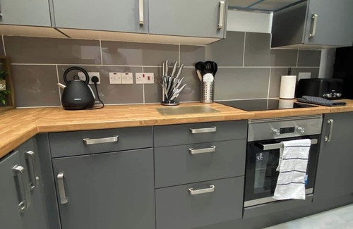Trench Apartamento | Host & Stay | Waterfront