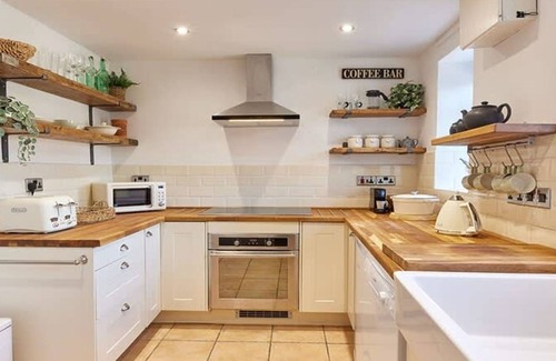 Ovingham Casa | Host Stay Waterleap Cottage