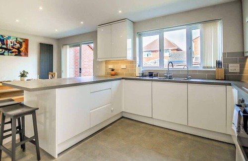 Bletchley Casa | Host & Stay | Wiltshire Way
