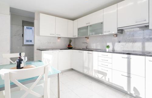 Cedofeita Apartamento | Host Wise - Gorgeous Spacious Flat - Ace Location