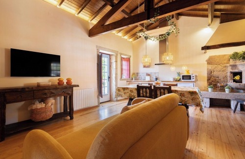 Sopo Casa | Host Wise - Rustic House with Pool and Garden