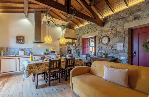 Sopo Casa | Host Wise - Rustic House with Pool and Garden