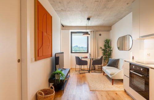 Leca da Palmeira Apartamento | Host Wise - Seaside Bright Flat w Balcony