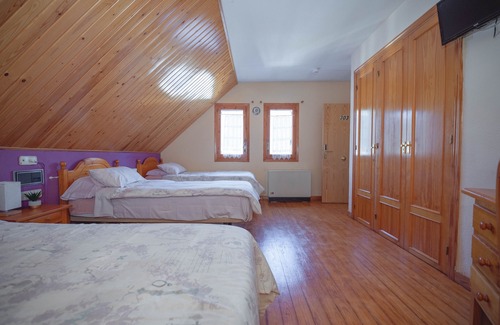 Villanua Casa | Hostal Alto Aragon