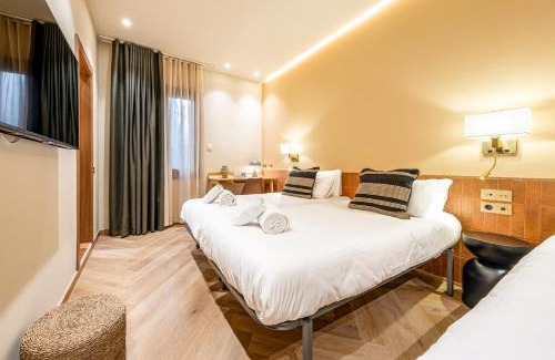 Gothic Quarter Hotel | Hostal Ambos Mundos