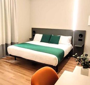Literary Quarter Casa | Hostal Anton Martin