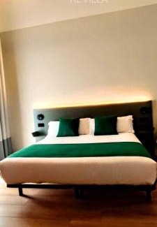Literary Quarter Casa | Hostal Anton Martin