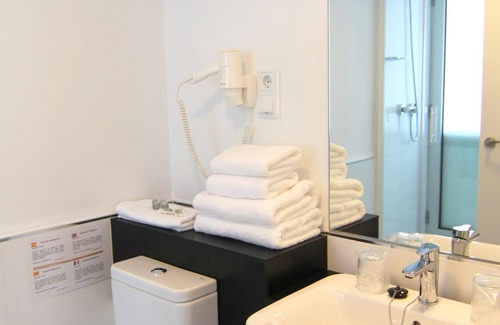 La Nova Esquerra de l'Eixample Casa | Hostal Aslyp 114