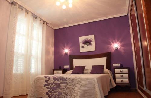 Tabernas Casa | Hostal Avenida