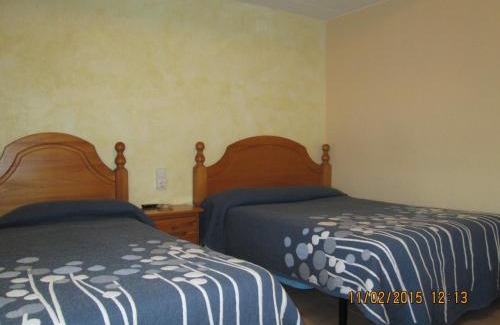 Saus Casa | Hostal Avi Pep