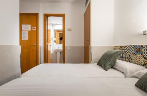 Hostafrancs Casa | Hostal Baler