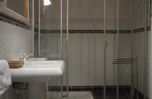 Aoiz Casa | Hostal Beti-jai