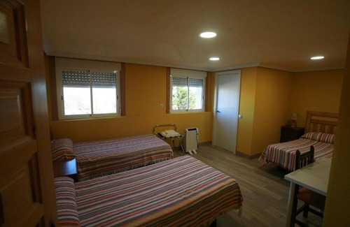 La Serna del Monte Cama Y Desayuno | Hostal Buitrago