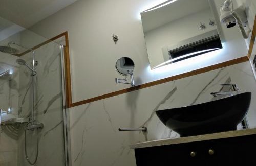Hospital de Orbigo Casa | Hostal Canton Plaza