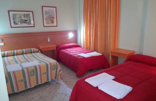 Santo Domingo Casa | Hostal Carlos III
