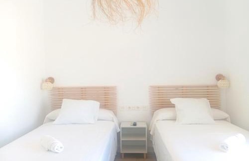 Los Escullos Casa | HOSTAL CASA EMILIO