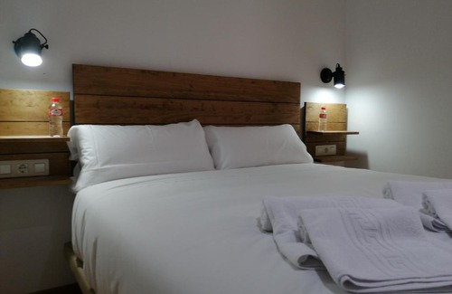 Burgos Casa | Hostal Cuéntame Evolución Auto Check in