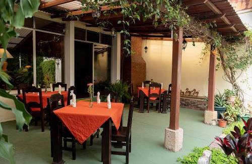 Zona 13 Hotel | Hostal Donde Regina