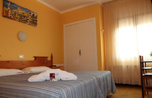 Caldes de Malavella Casa | Hostal Fabrellas