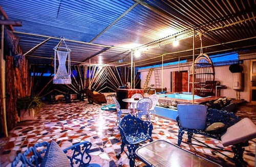Plaza de la Revolucion Casa | Hostal Habitania