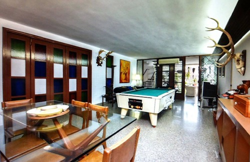 Plaza de la Revolucion Casa | Hostal Habitania