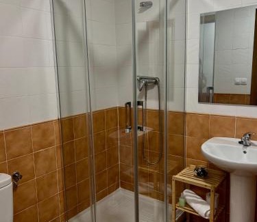 Monterde de Albarracin Casa | Hostal Hoz del Manzano