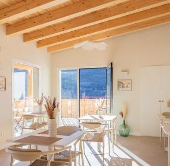 Torrecilla en Cameros Casa | Hostal Lóbrega