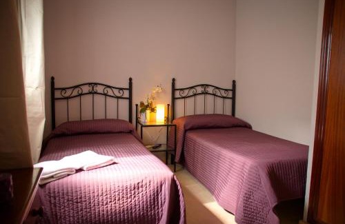 San Julian Casa | Hostal La Muralla