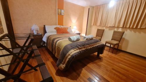 Downtown La Paz Hotel | Hostal Montañes