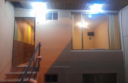 Calderon Casa | Hostal Piamonte