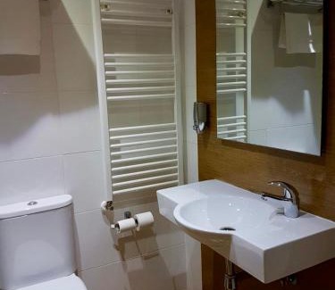 Tordesillas Casa | Hostal Puerta La Villa