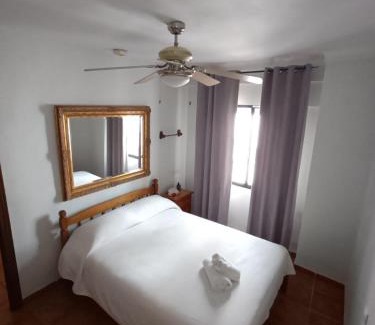 Cuevas de San Marcos Casa | Hostal R-Conecta
