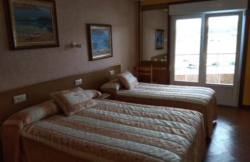 Laxe Casa | Hostal Residencia Bahía