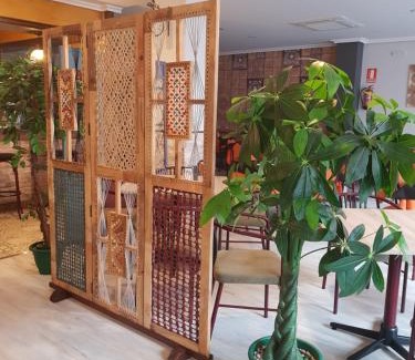 Trobajo del Camino Casa | Hostal Restaurante El Abuelo