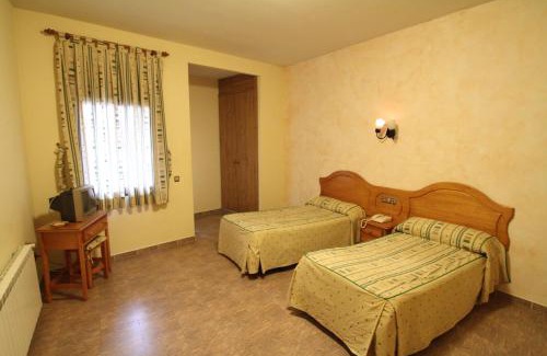 Calera Y Chozas Casa | Hostal Restaurante Cuatro Caminos