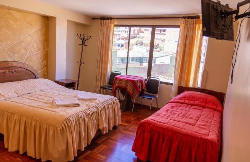 Copacabana Casa | Hostal Sonia