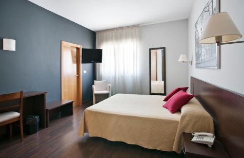 Paracuellos de Jarama Casa | Hostal T4