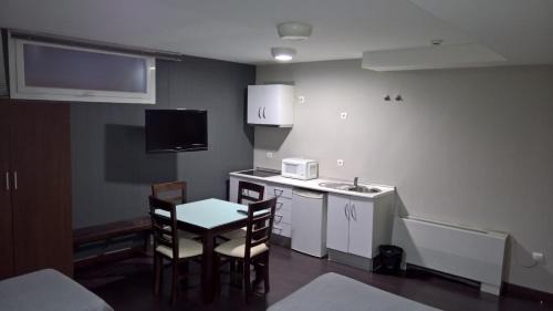 Paracuellos de Jarama Casa | Hostal T4