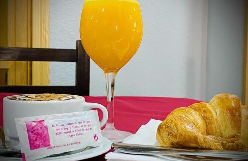 Valdepenas Casa | Hostal Valdepeñas by Bossh! Hotels
