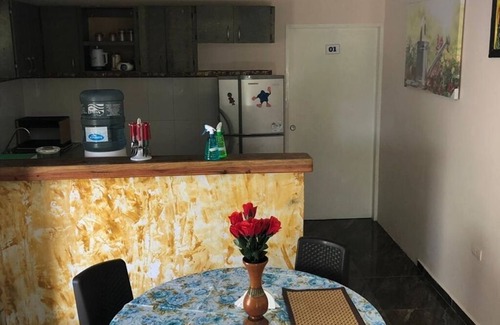 Barrio Obrero Casa | Hostel Apartamento Turistico Eisamar 03