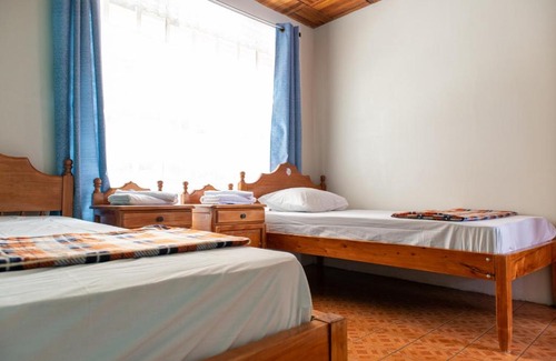 San Ramon Casa | Hostel Bouganvilia Bed and Breakfast