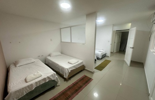Bocagrande Hotel | Hostel en cartagena a 10 minutos del centro historico y a 10 metros de la playa