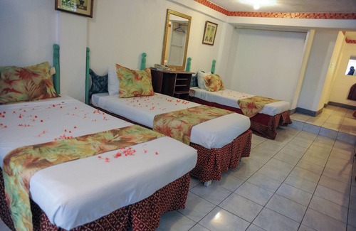 Montego Bay Hotel | Habitación Hostel 6 camas en Hotel Glorianna