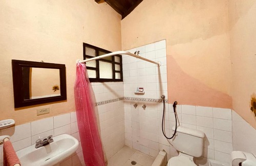 Banos de Agua Santa Cabina | Hostería EL Trapiche Lodge & Spa