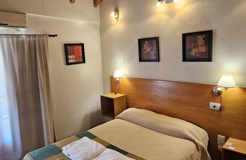 Neuquen Hotel | HOSTERIA AMPARO