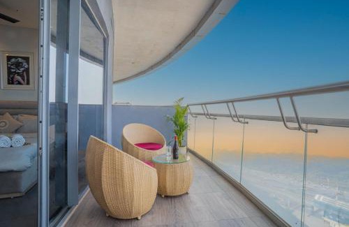 Noida Apartamento | Hostie Asita - Studio Apartments with Pvt Kitchenette, Noida