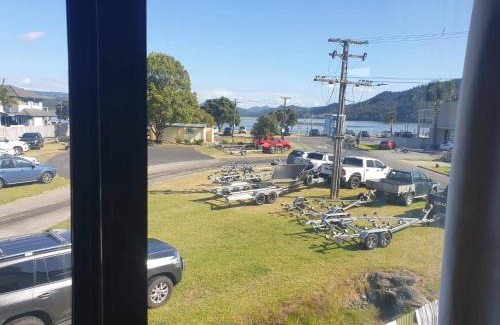Whangamata Casa | Hosts on the Coast Dad's Place